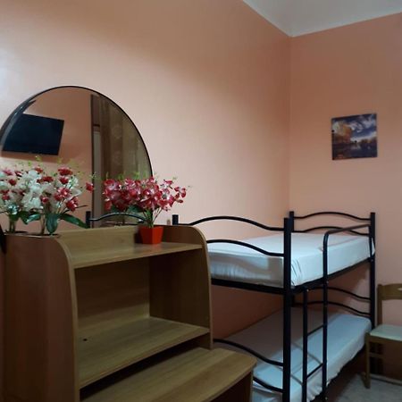 Roma Guest House ภายนอก รูปภาพ