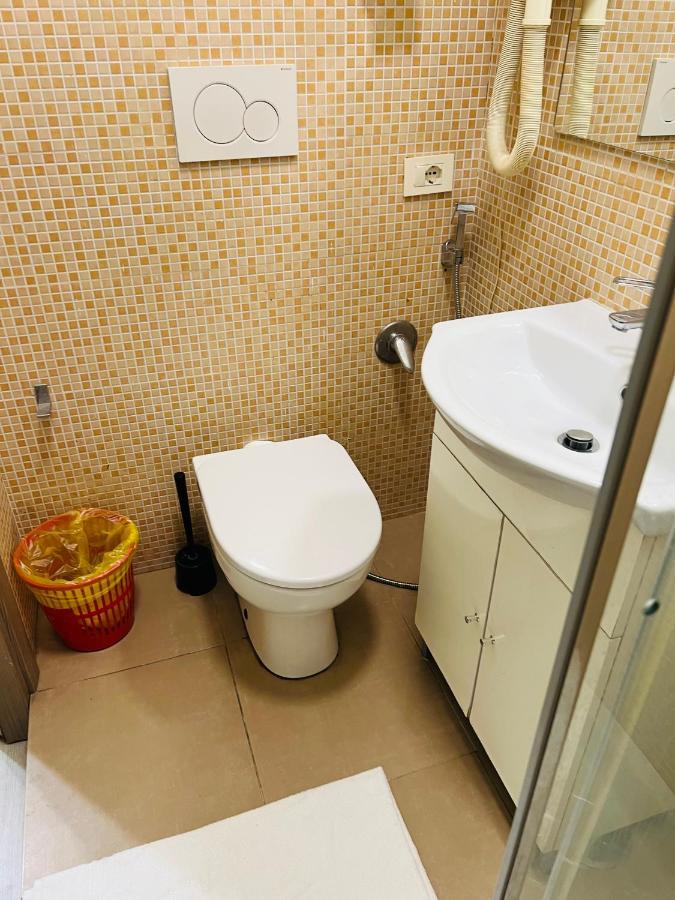 Roma Guest House ภายนอก รูปภาพ