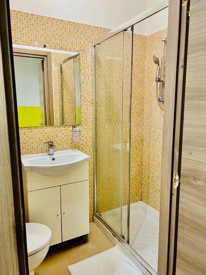 Roma Guest House ภายนอก รูปภาพ