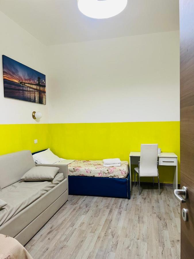 Roma Guest House ภายนอก รูปภาพ