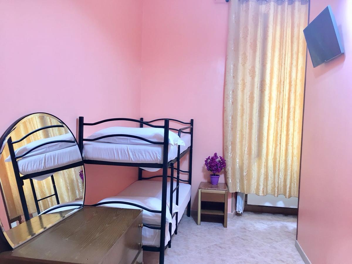 Roma Guest House ภายนอก รูปภาพ