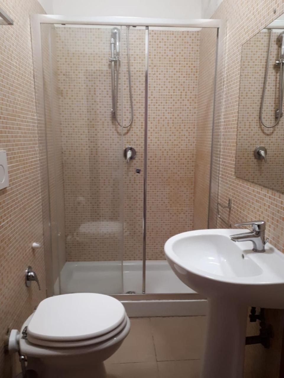 Roma Guest House ภายนอก รูปภาพ